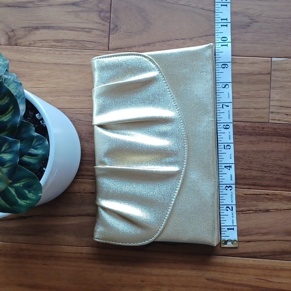 🌿Vintage Gold Evening Clutch - Picture 5 of 9